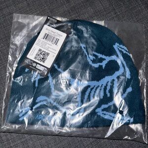 NWT Arc'teryx Bird Head Toque Nightscape / Glacial